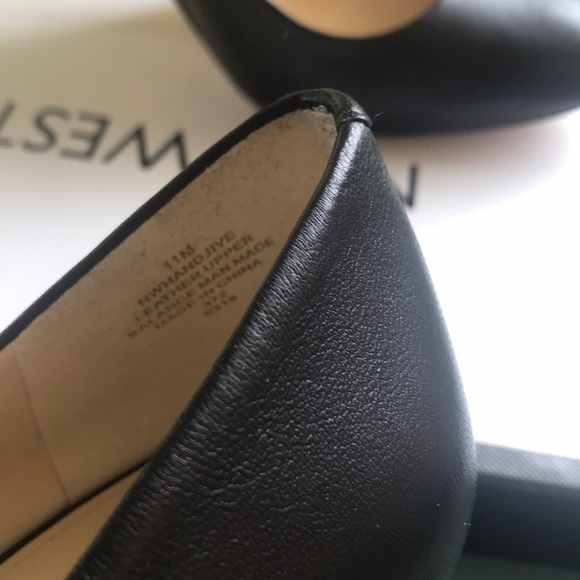 New Nine West Black Leather Pumps - Picture 4 of 4
